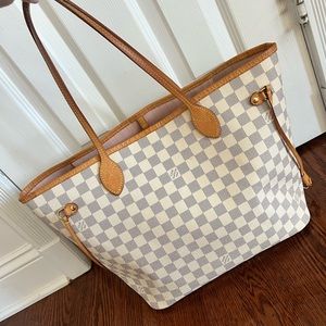Louis Vuitton Neverfull MM in Rose Ballerine Pink